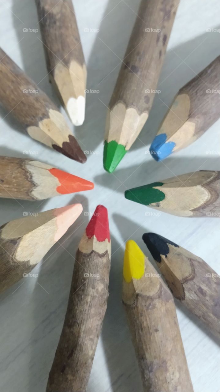 Lápis de madeira Rústica.