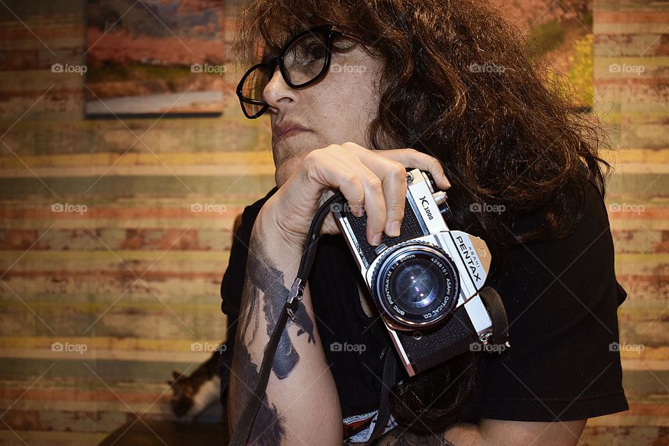 women photographere