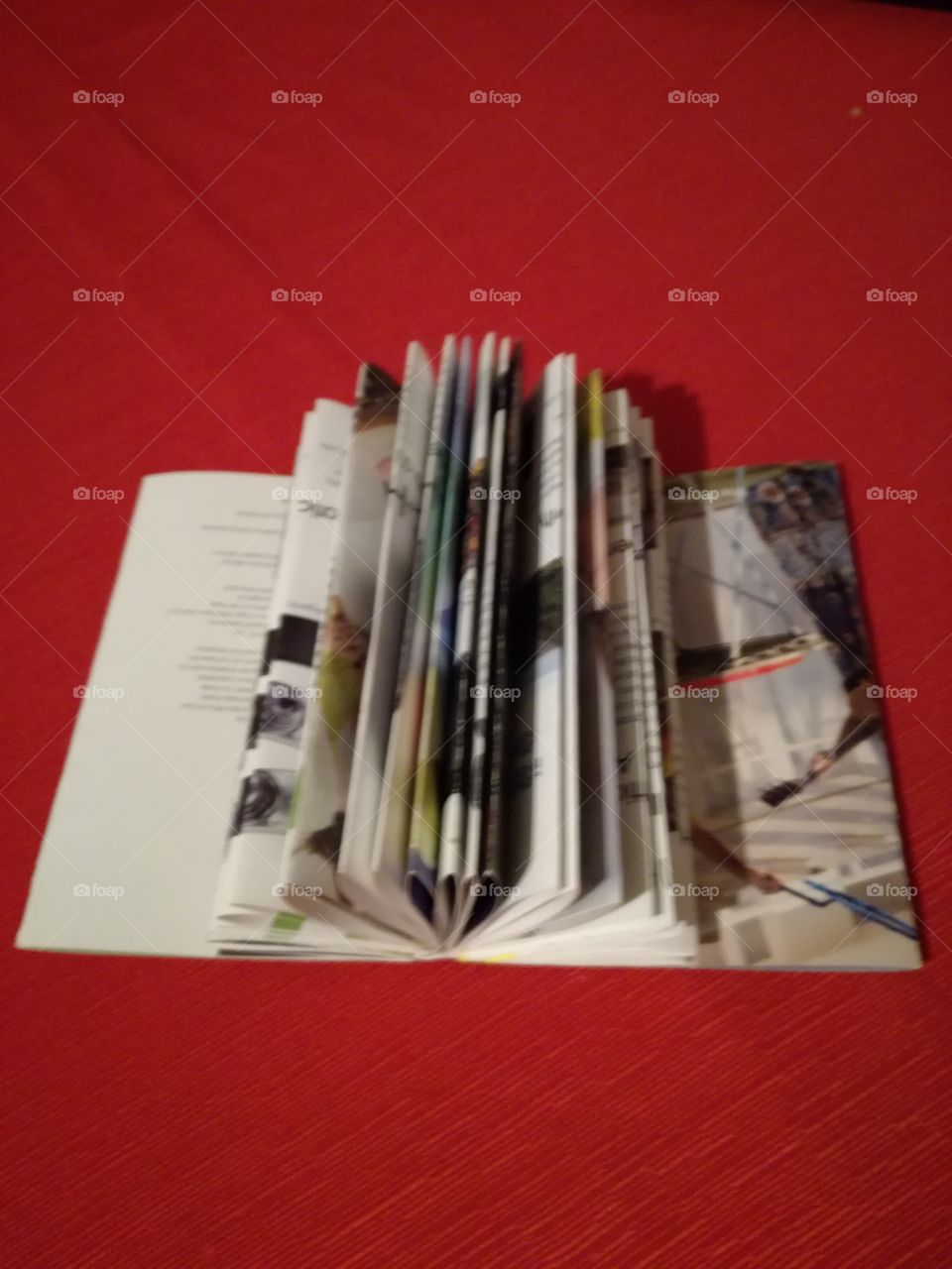 Table document holder made with a magazine