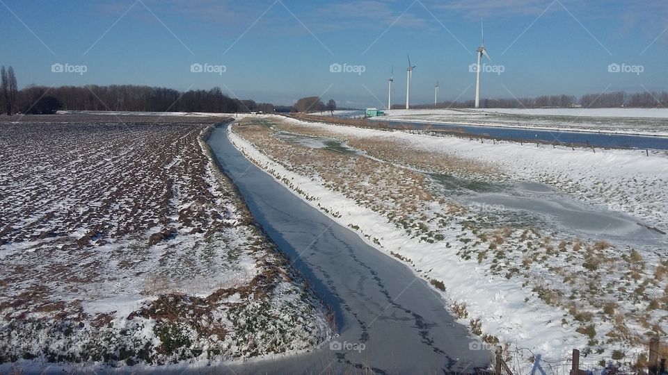 Snow also in Geervliet the netherlands