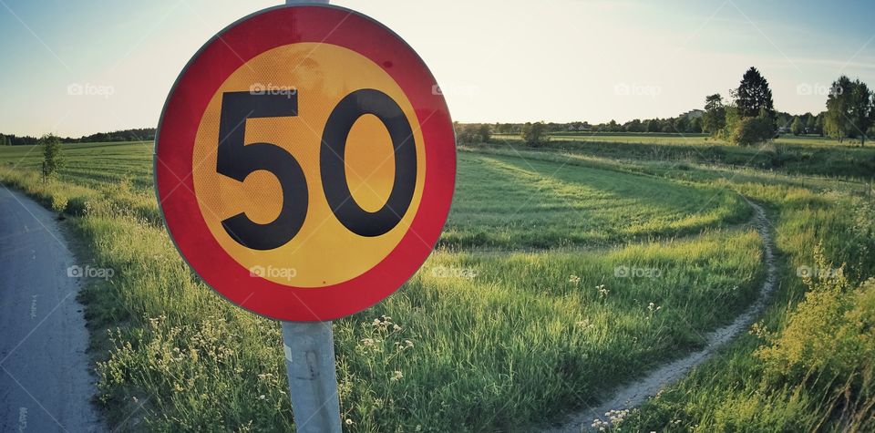 Speed limit (50 kilometers per hours)