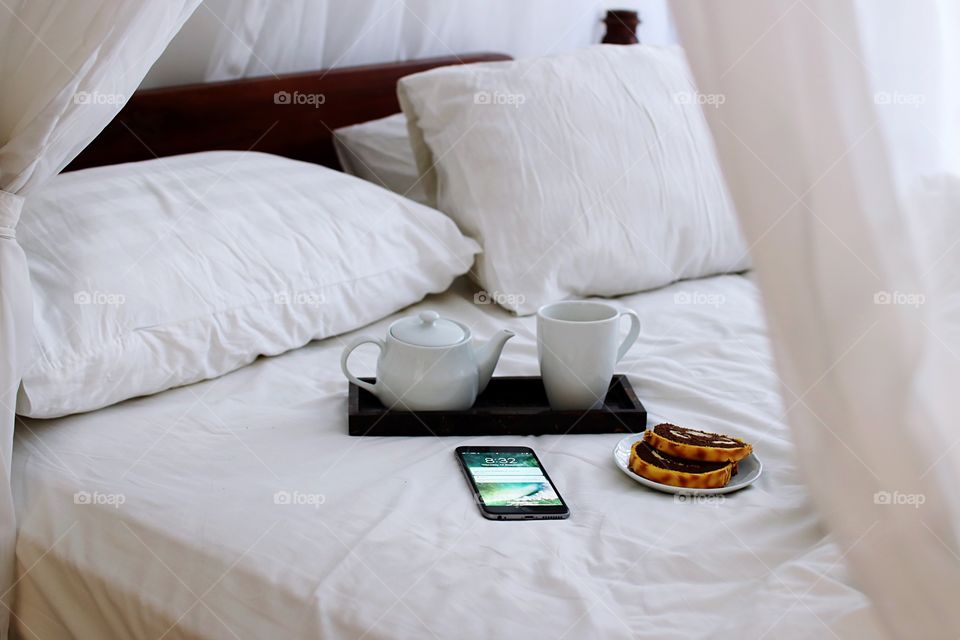 Breakfast in bed 