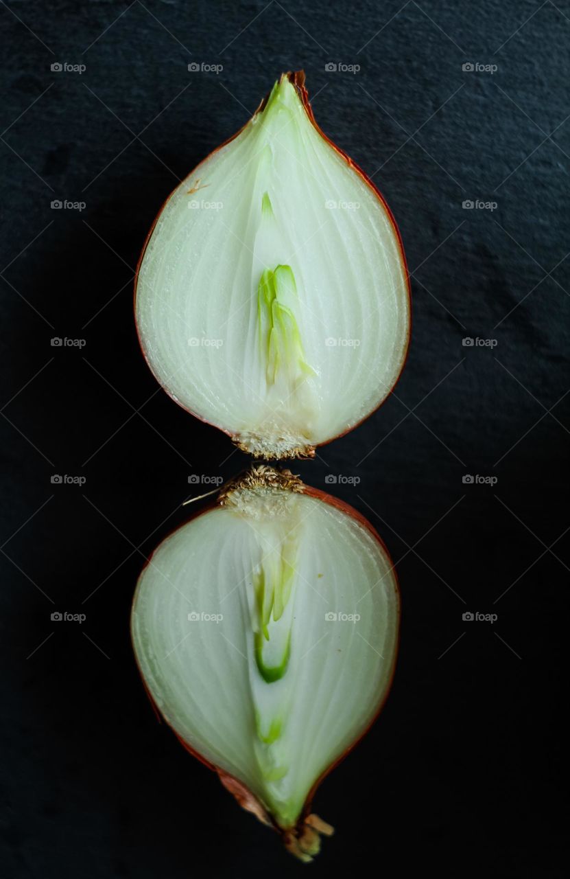 Half of a fresh onion