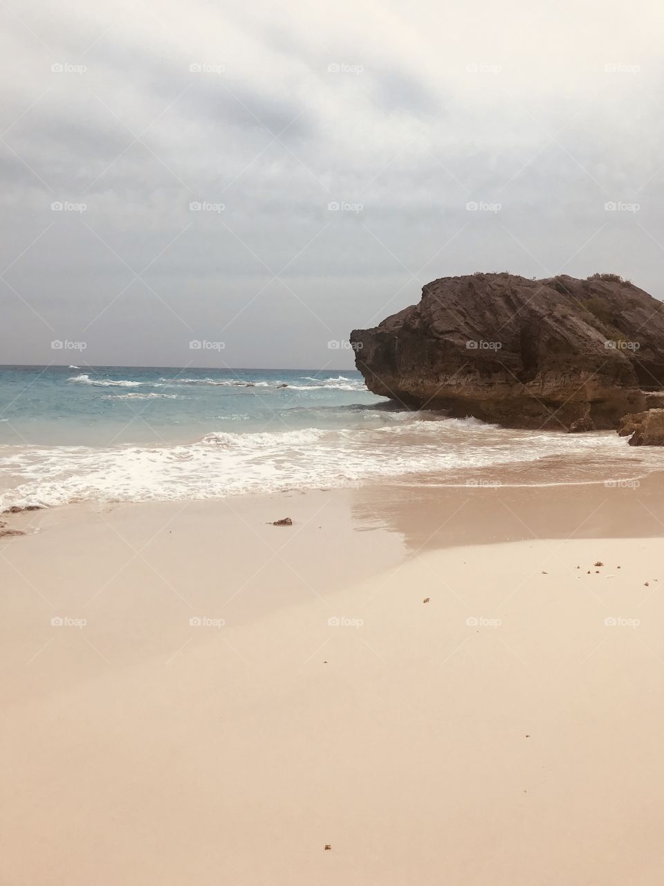 The pink sand in Bermuda is a real thing 🙌