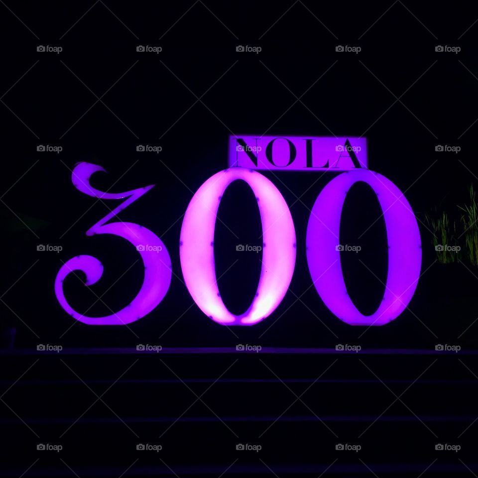 Nola 300