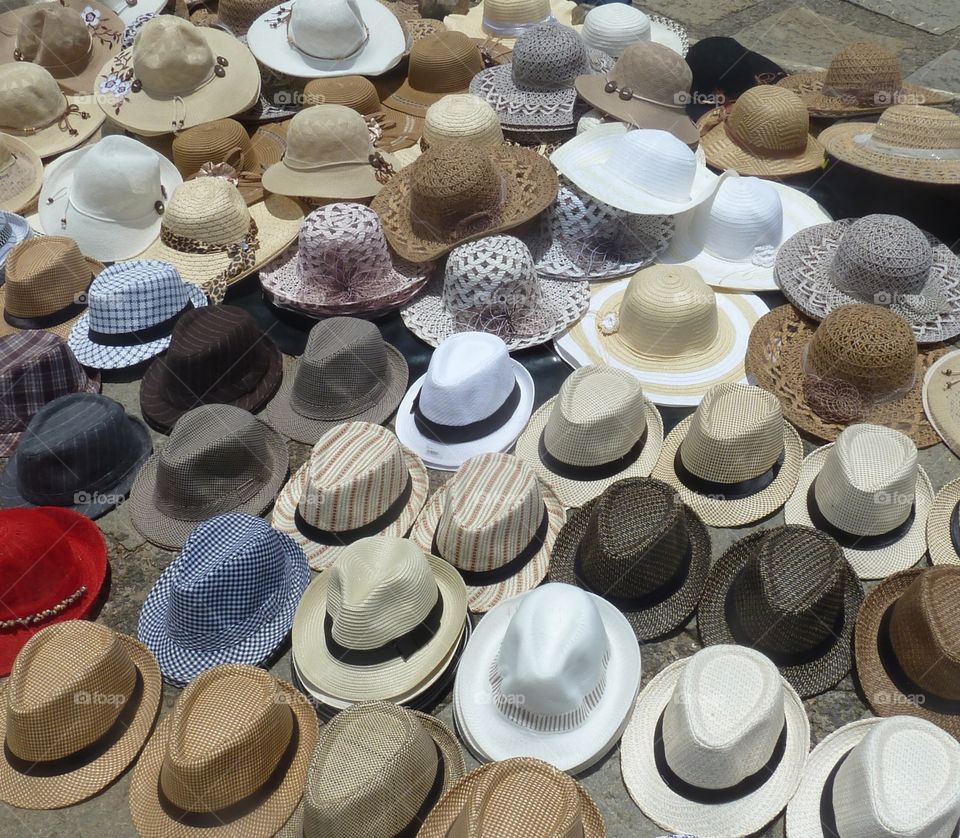 hats on the market in Salvador