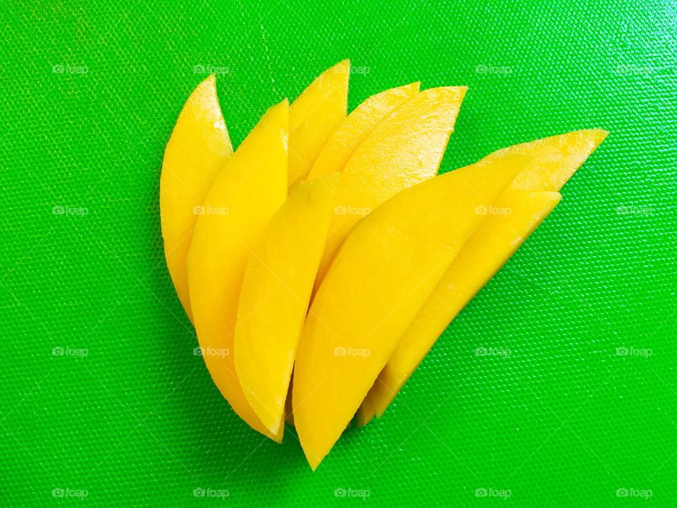 Cut mango 