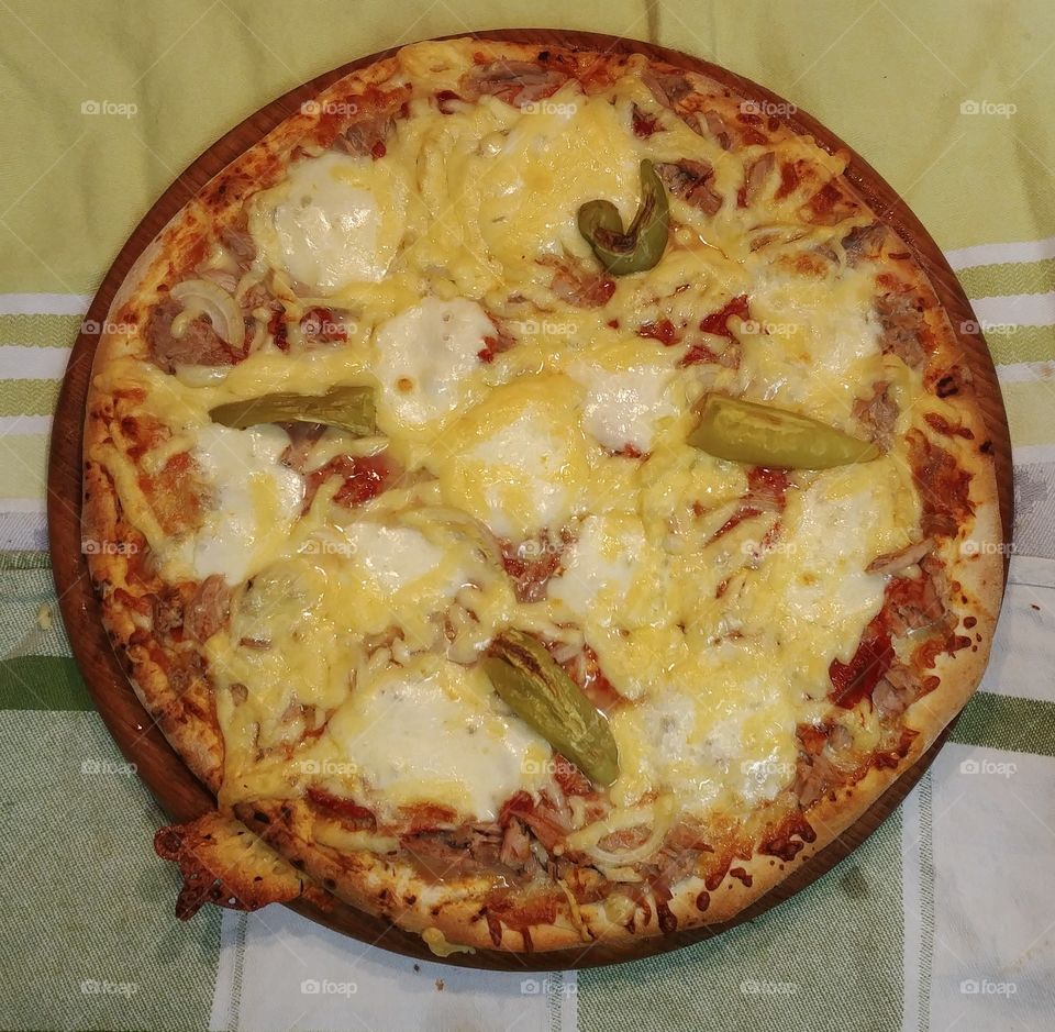 pizza Thunfisch Peperoni Käse