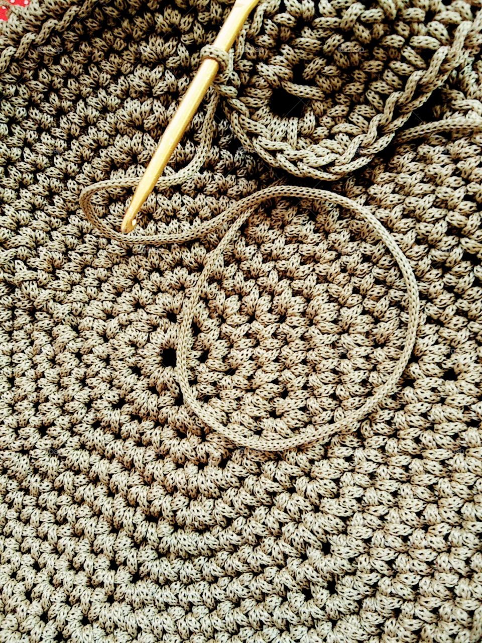 crochet cord into boho sling bag,
