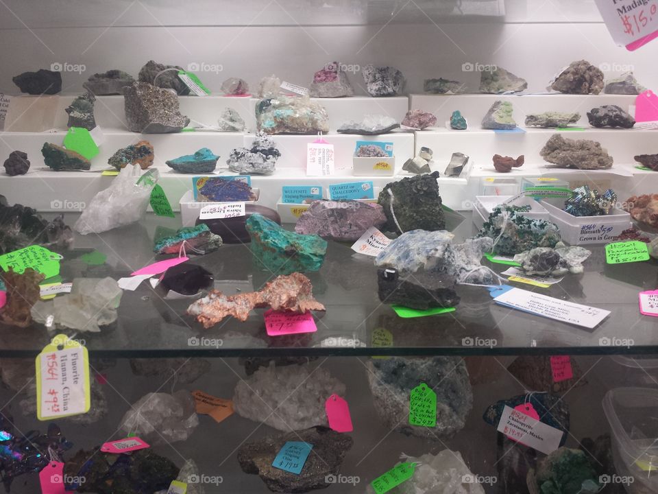 crystal snd mineral specimens