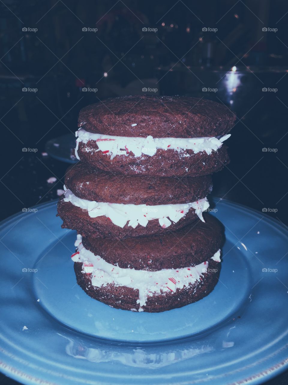 Vegan chocolate cookies with peppermint icing😋