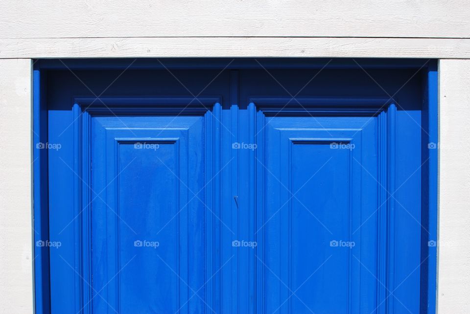 Blue door
