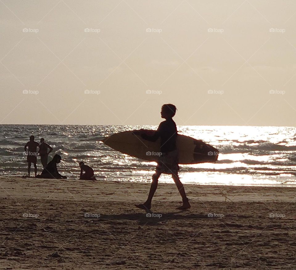 Sunset 🌅 Beach vibe 🌊🏄‍♂️ Summer time 🌅