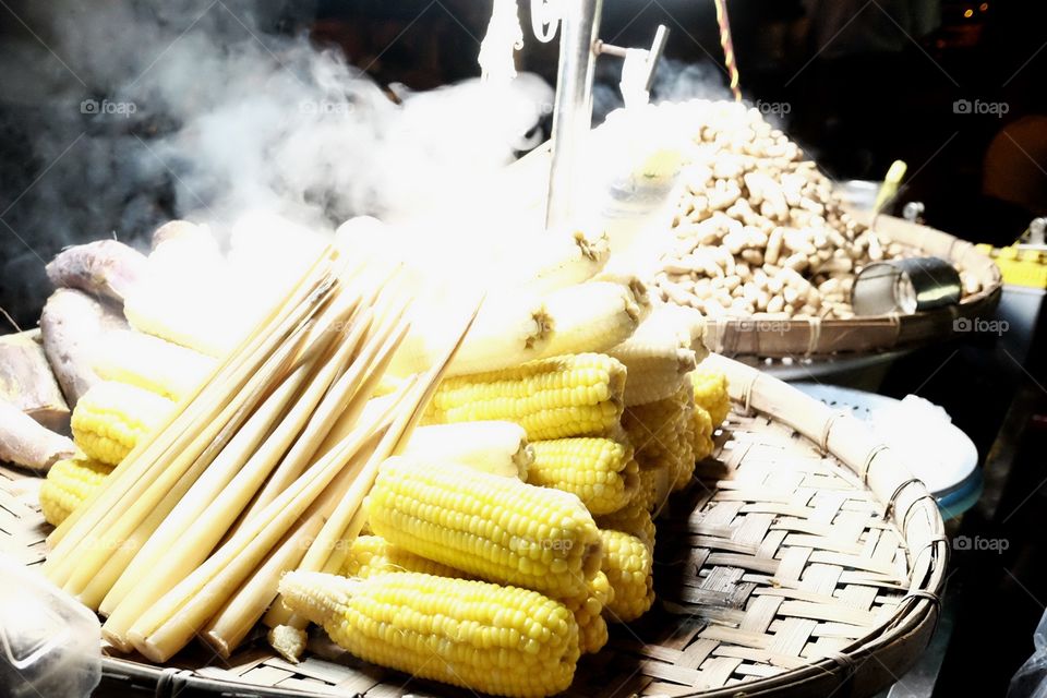 Boiled corn and steamed peanuts