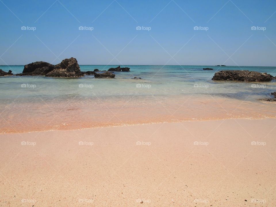 Discovering Crete. Pink sandy beach 