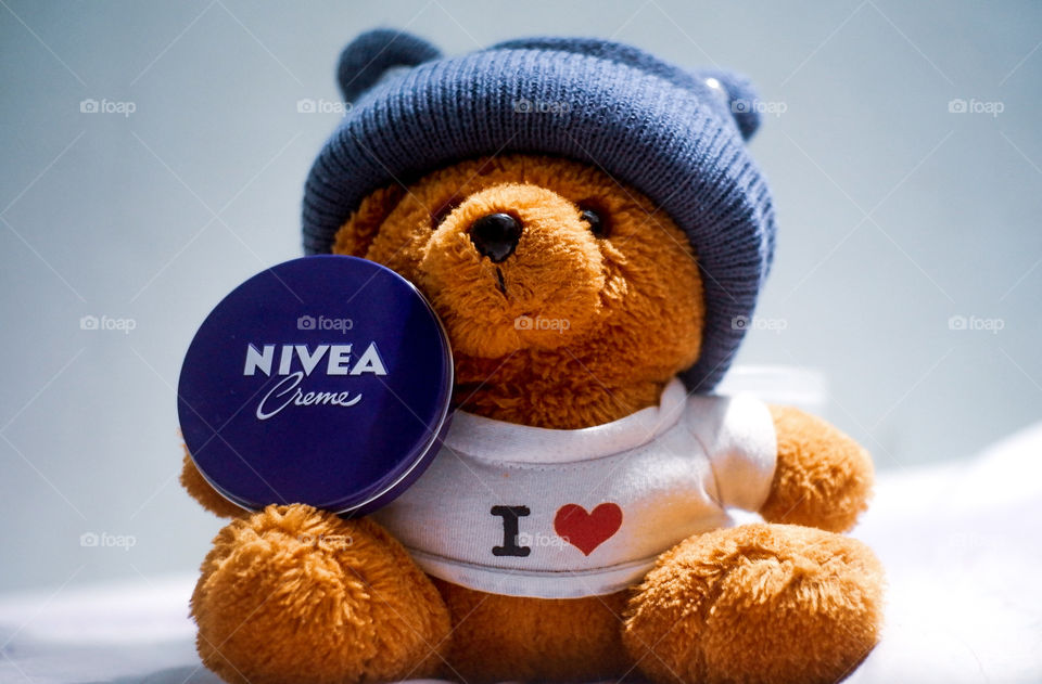 teddy bear with nivea creme