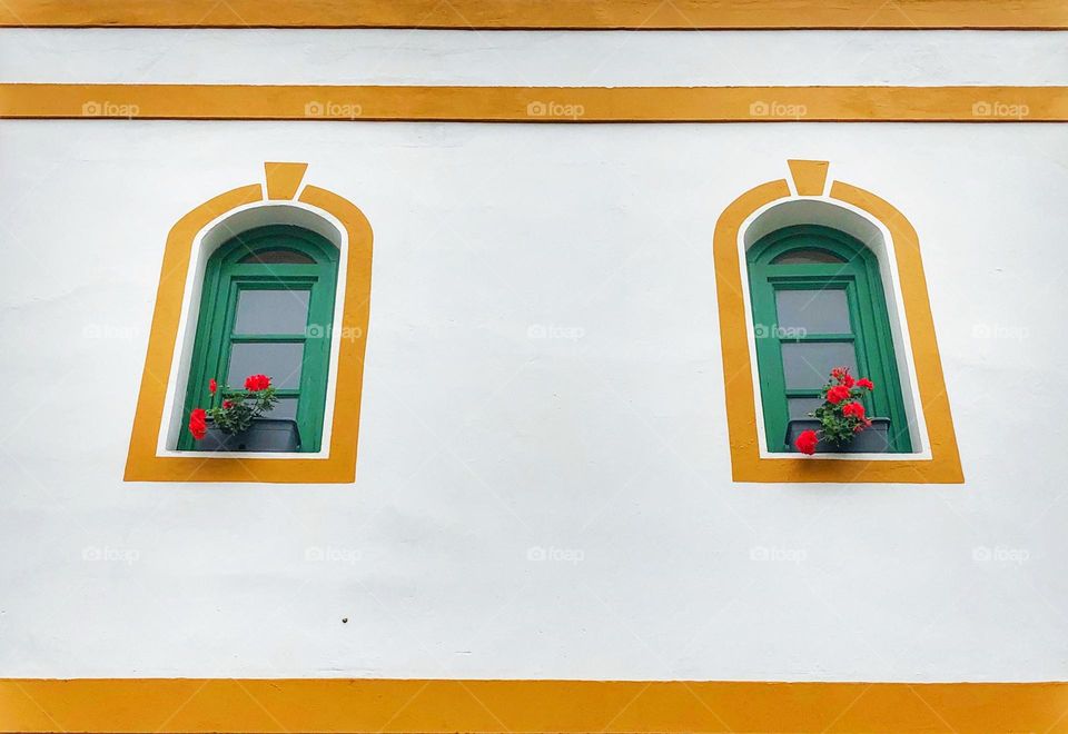Windows, architecture, colors, colours, green, yellow, white