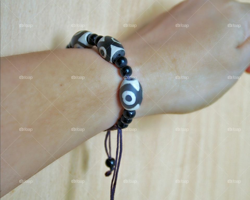 Handmade bracelet,beads strung with rop
