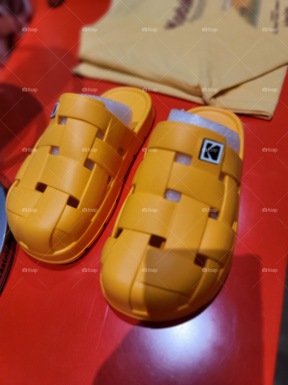 Wear the spring scenery on your body, and harvest beauty and strength from the colors.