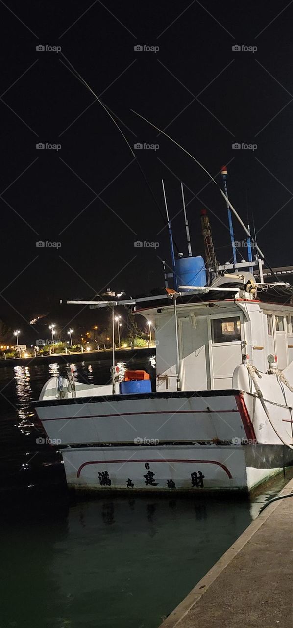 docked stern