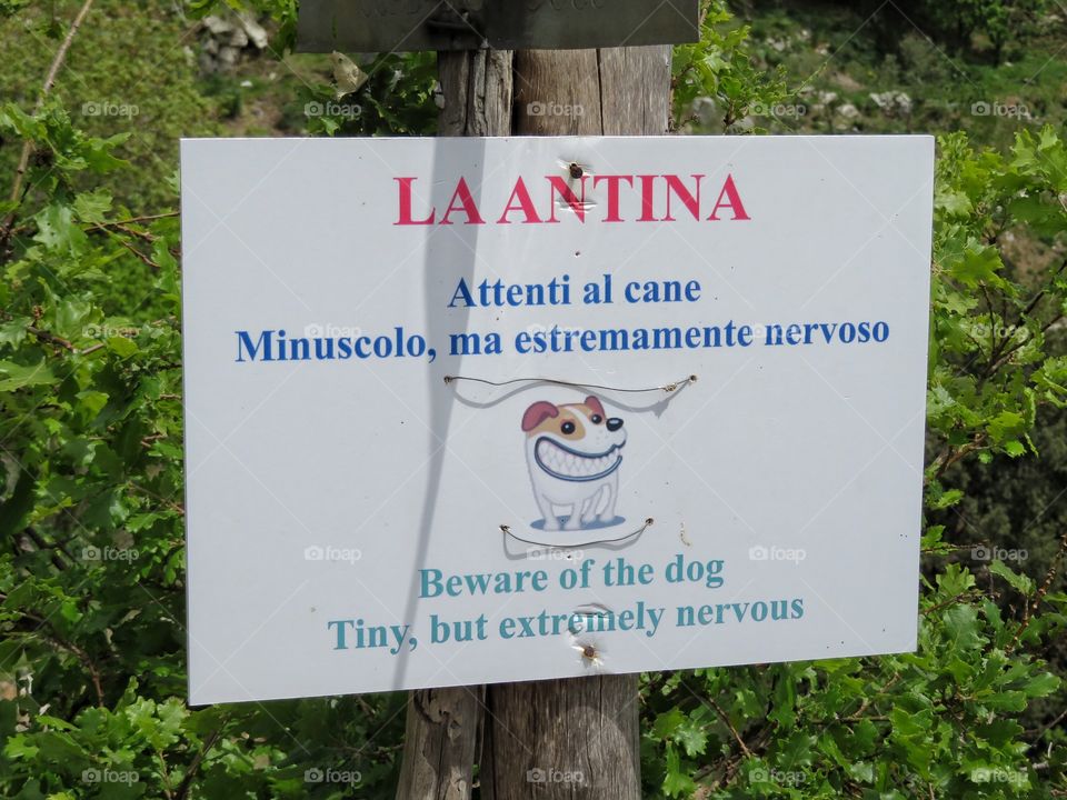 Hiking in Italy nice warning