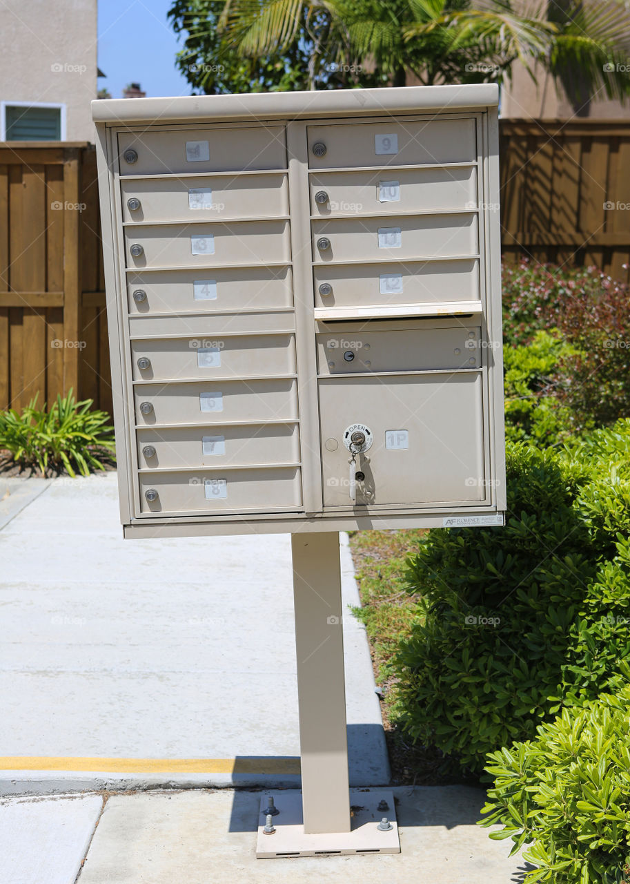 Mail box