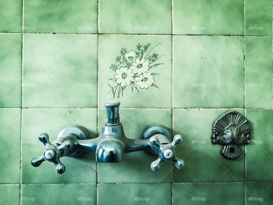 Vintage shower faucet