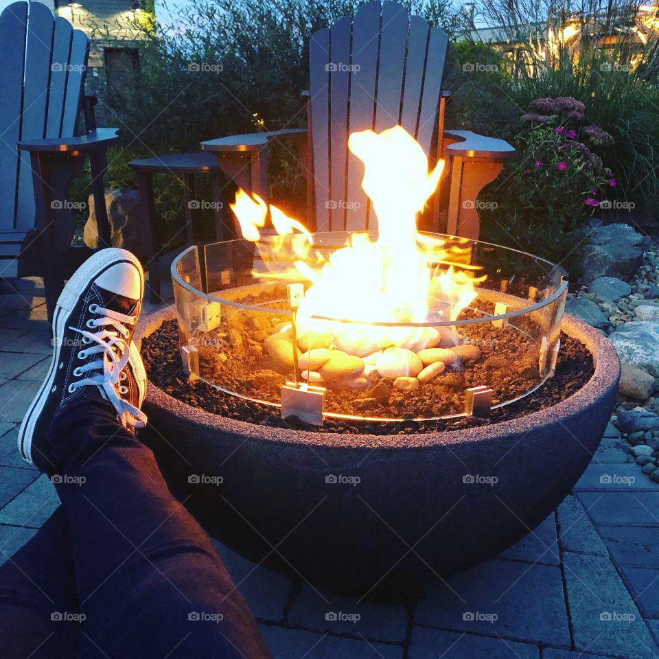 Date by the fire pit 