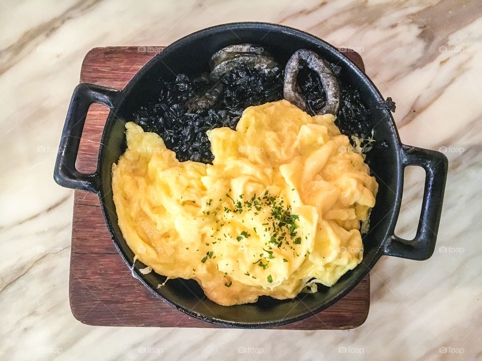 Squid ink rice