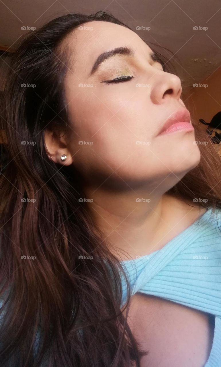 Mujer de perfil