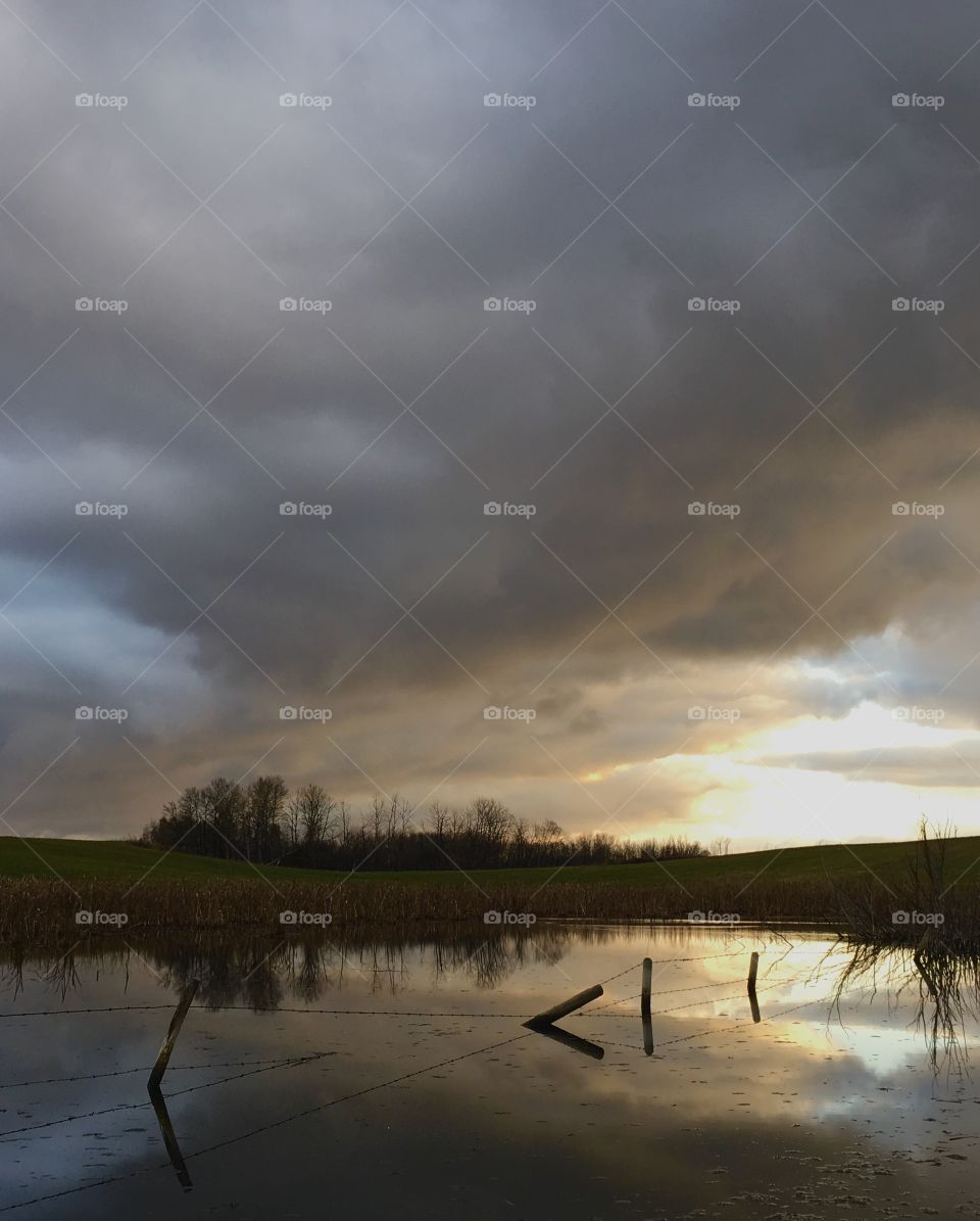 Clouds of varying grey 