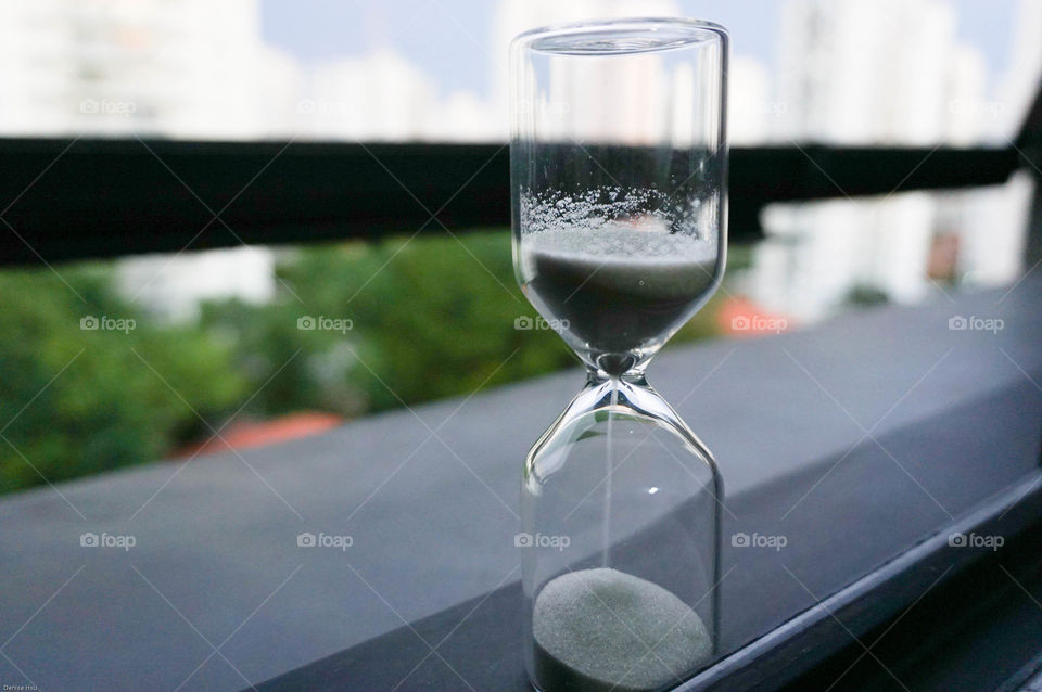 Time stuck in hourglass