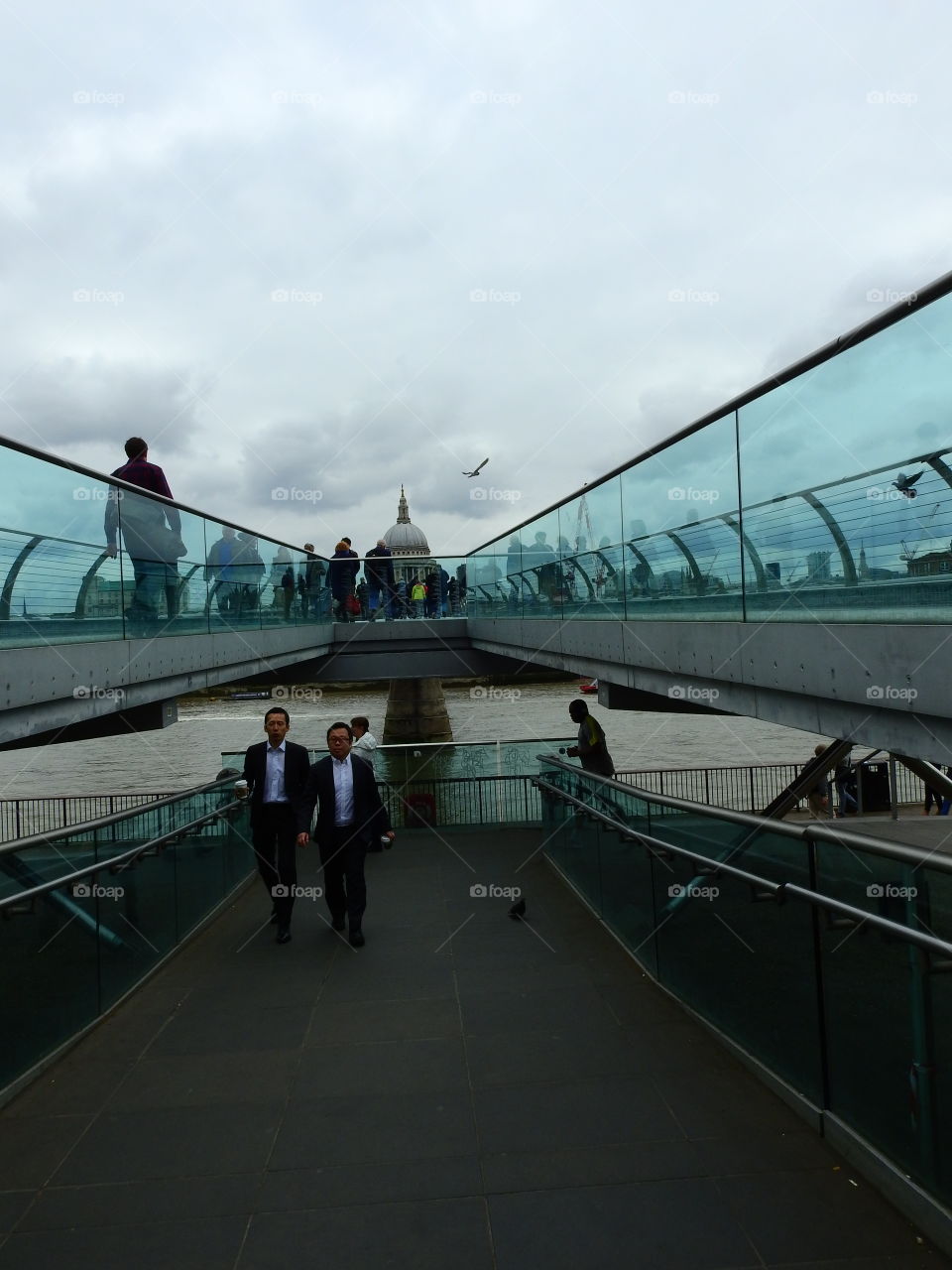 Walking bridge over the Thames