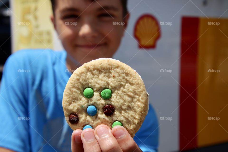 Ice cream M&M sandwich purchased at Shell gas station located at 110 Liberty St, Painesville, OH 44077 USA