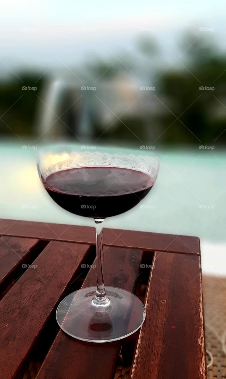 Red red wine on the hill.