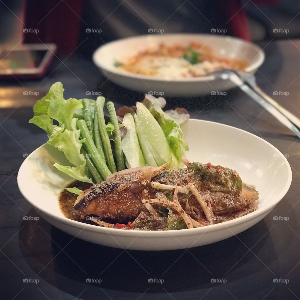 ลาบปลาแซลมอน