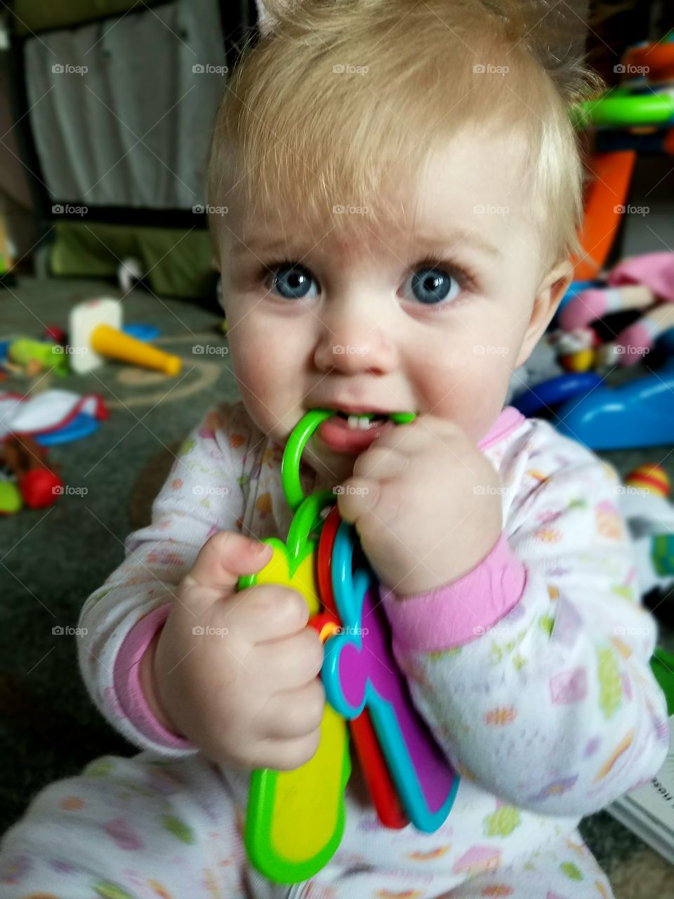 Baby biting key toy