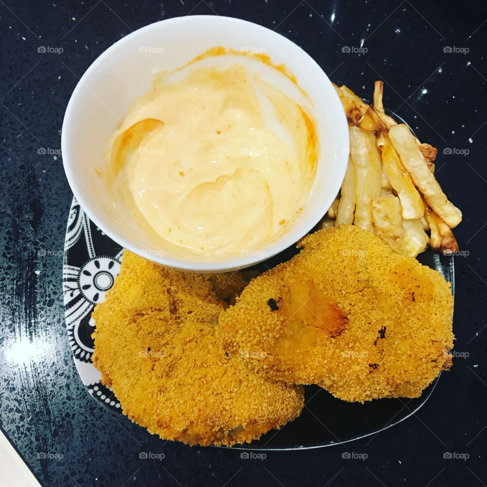 Et Voila - my breadcrumbed partridge with chilli infused celeriac chips and sriracha mayo #homemadefood #healthyfood #homemade #healthyeating #sriracha #partridge #celeriac #independentwoman #therealsuperpa