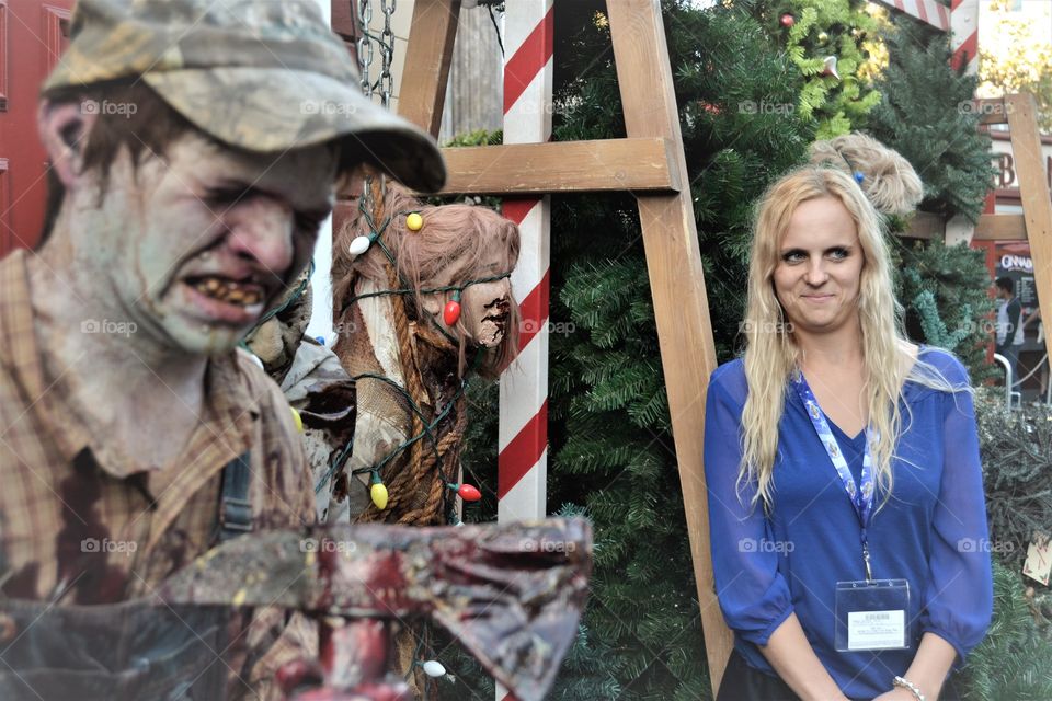 Scarry dolls in Knots berry farm in Halloween 