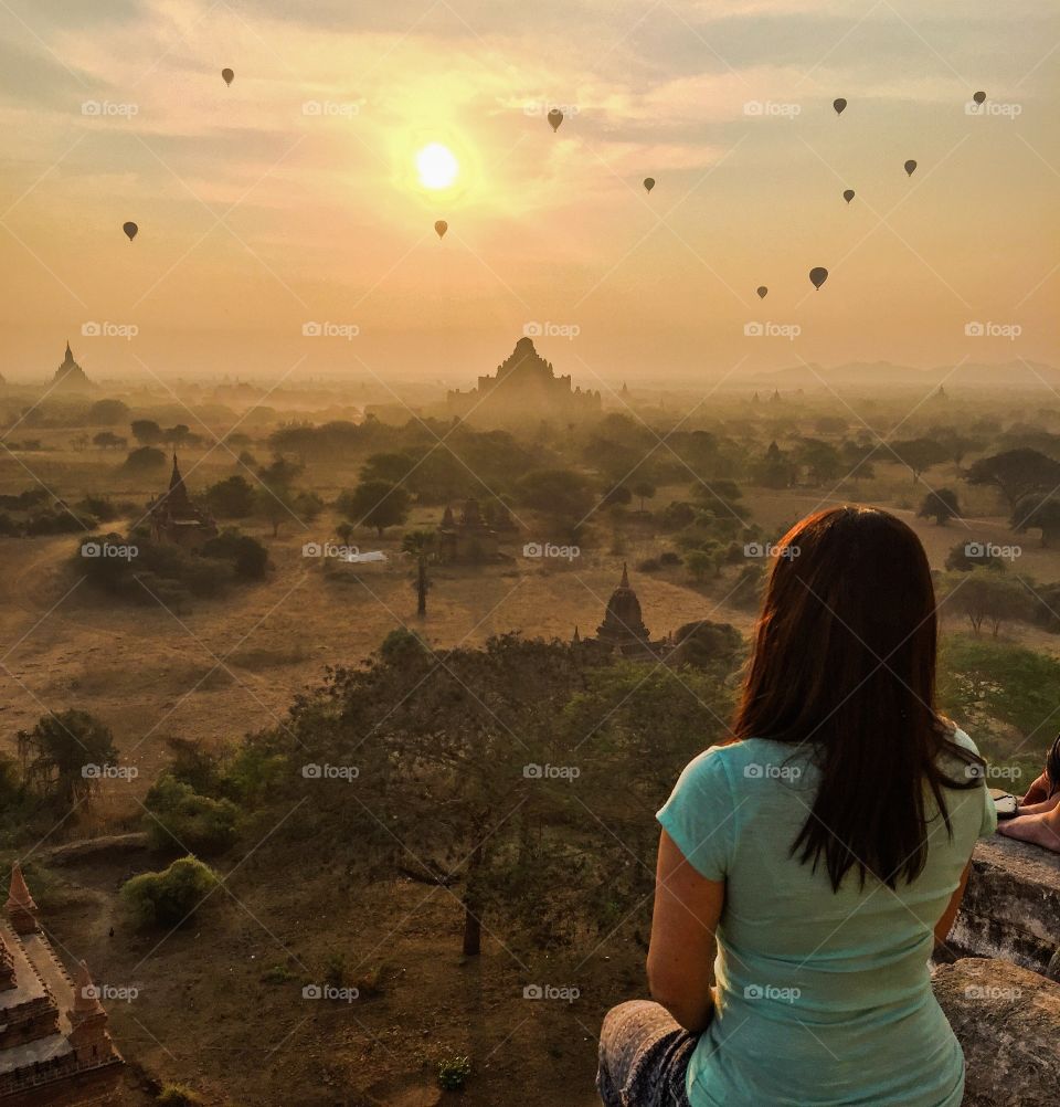 Sunrise atop a pagoda. Bags Myanmar. 