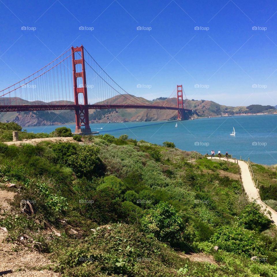 Panoramic view of the Golden State Bridge in San Francisco.