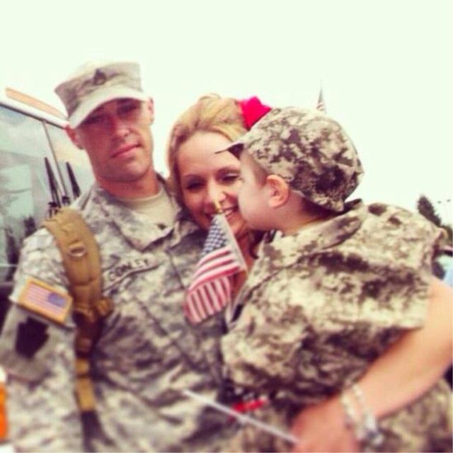 Welcome home daddy!