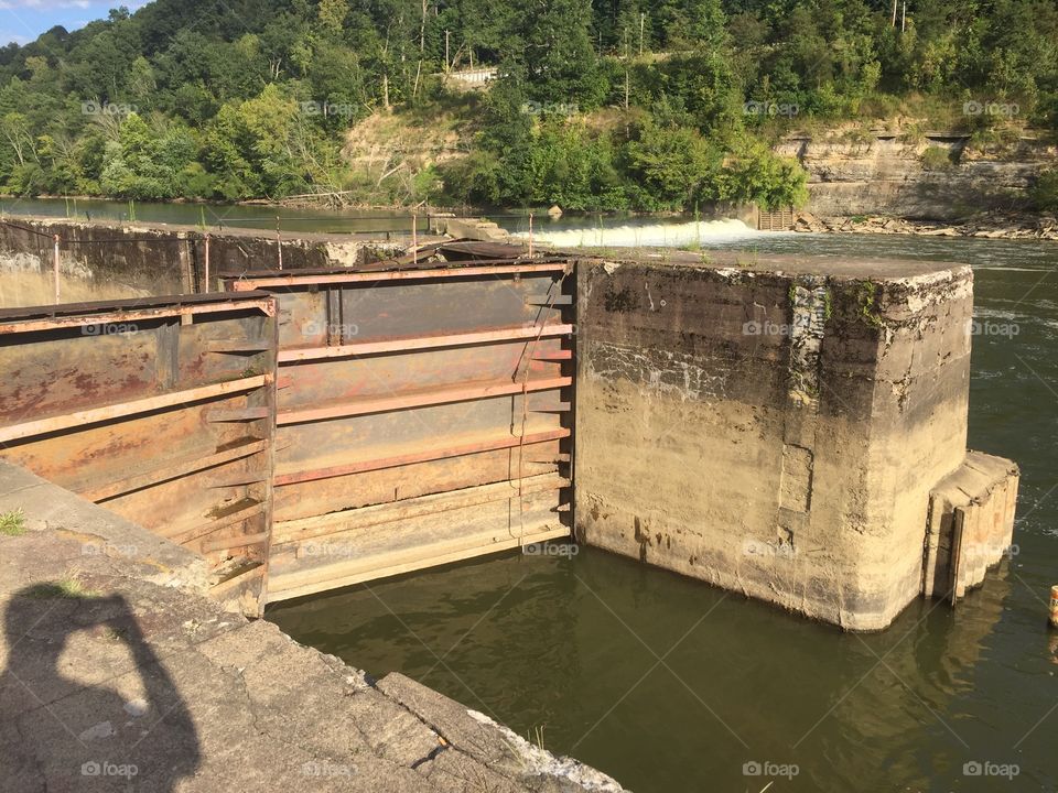 Water Level Lock