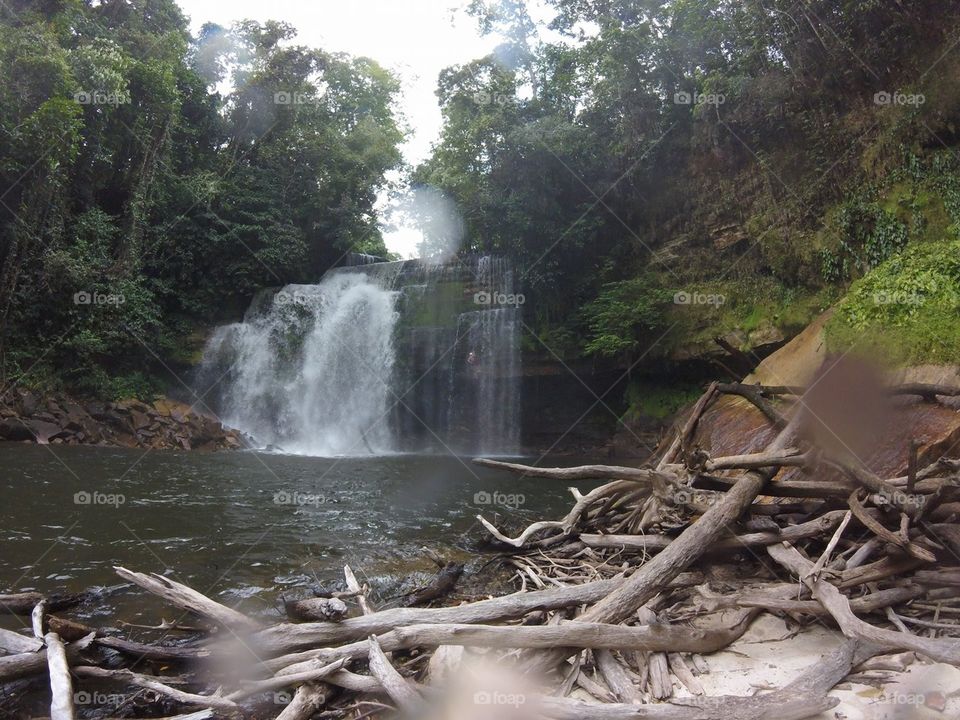 Cachoeira da Neblina - Presidente Figueiredo- Amazonas- Brasil. Rapel na cachoeira. Trilha e acampamento. Beleza Natural indescritível.
