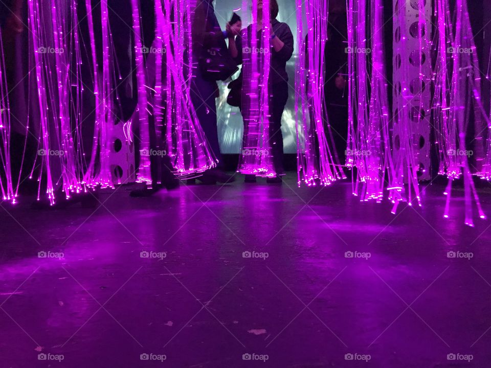 Illumination in the art gallery