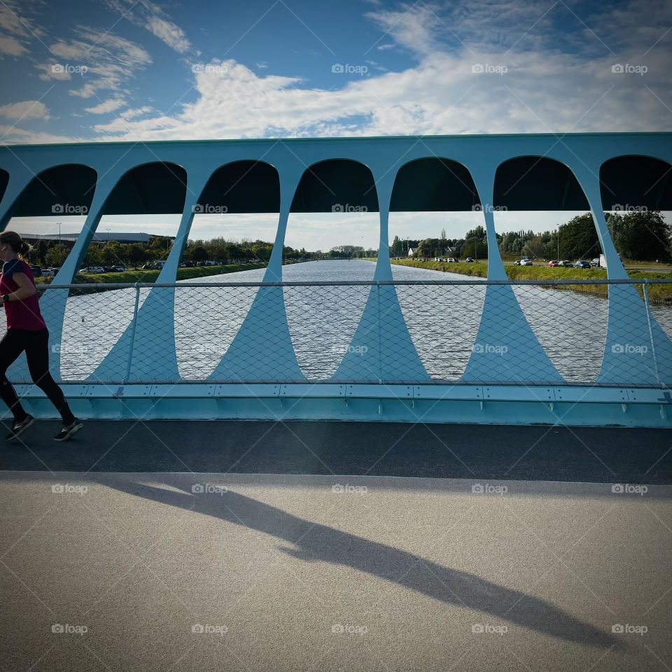 Running bridge