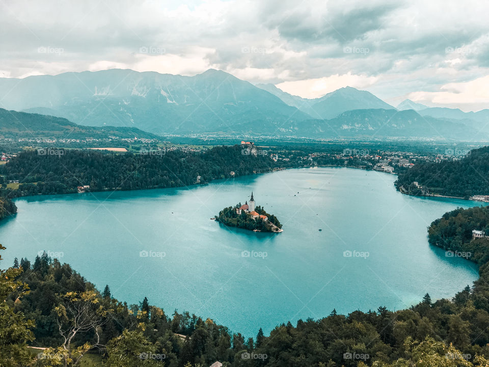 The magnificent picturesque Lake Bled. This stunning beautiful Lake Bled is one of the most beautiful and iconic landmarks of Slovenia. No matter what the season is, this place is a straight out magical and real life fairytale 