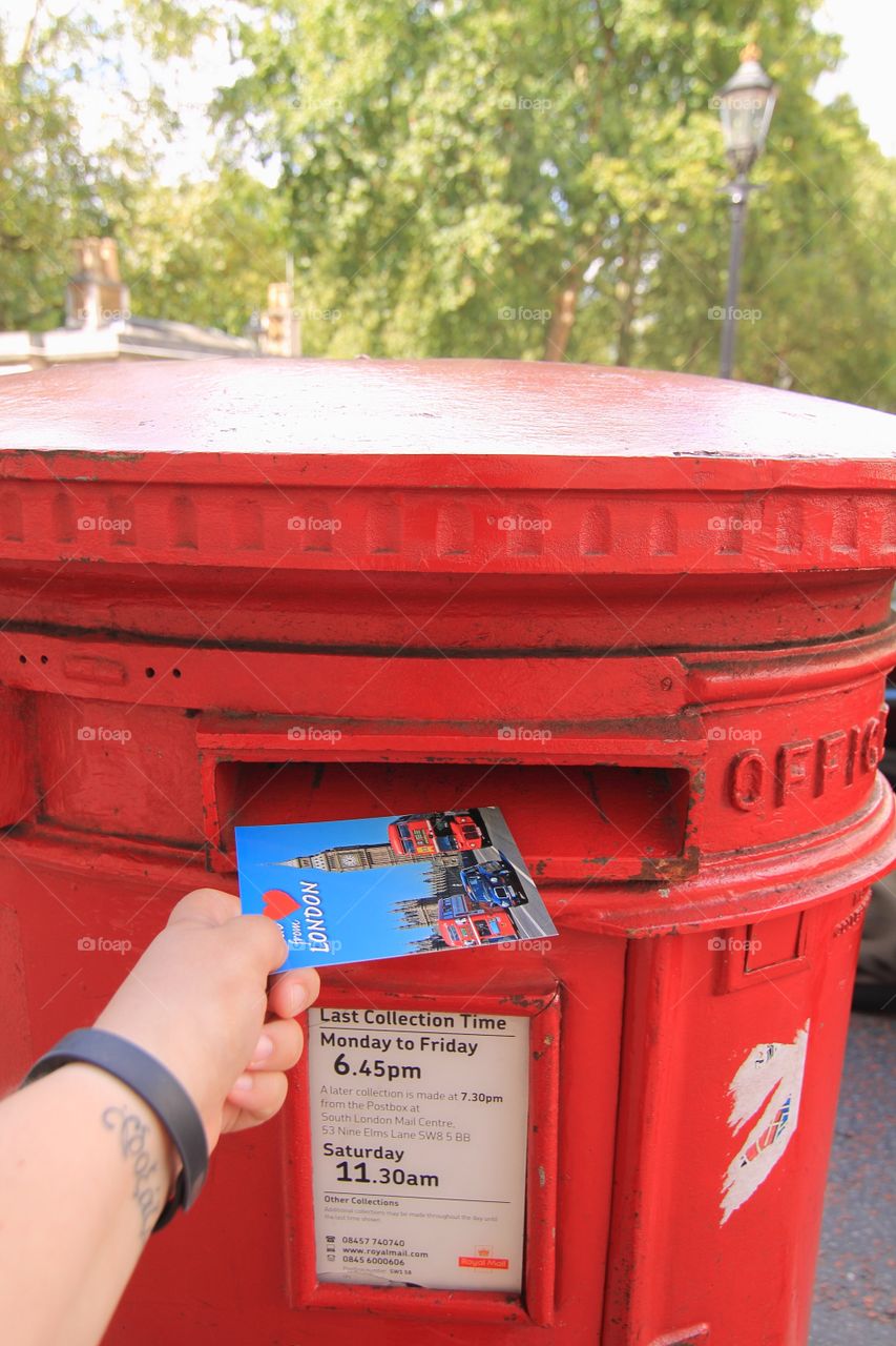 Hello from London. Sending a postcard from London 