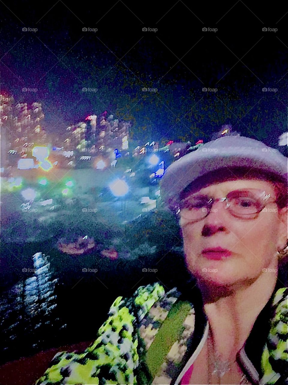 One evening in October of 2022 I went out to go shopping across the “Pulaski Bridge” in “Greenpoint”, Bklyn. I noticed how much brighter than usual the lights of the big city were and took a few photographs to capture this vibe. Hypnotic Productions