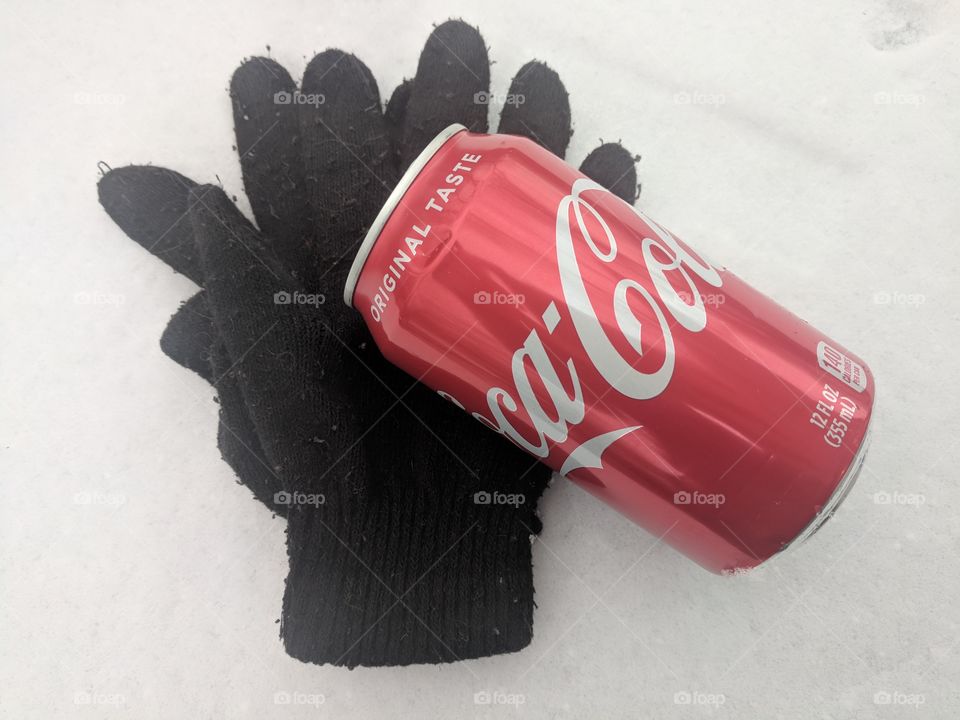 Coke gloves